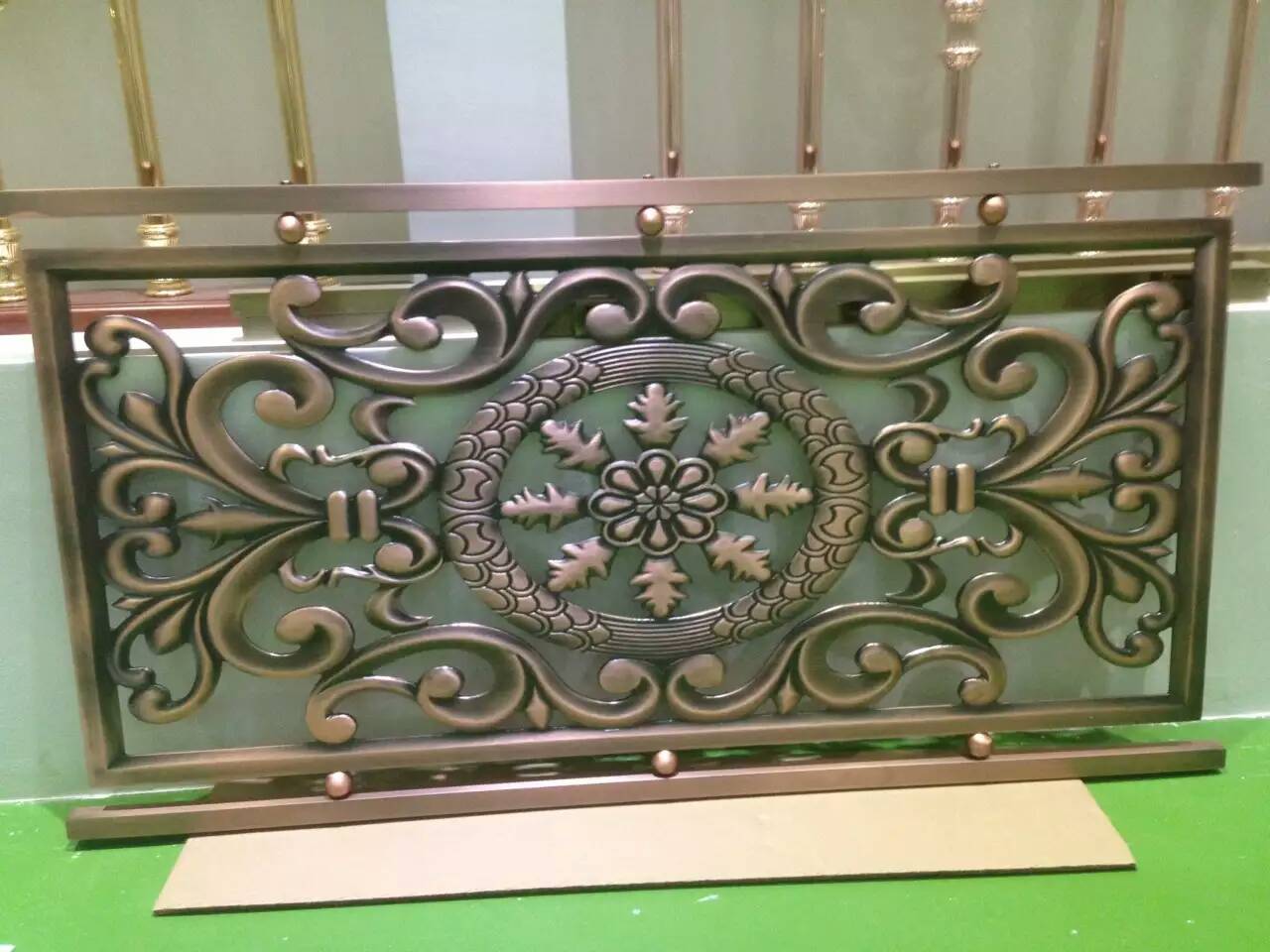 鋁護(hù)欄